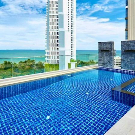 Serenity Pattaya Beach Exteriör bild